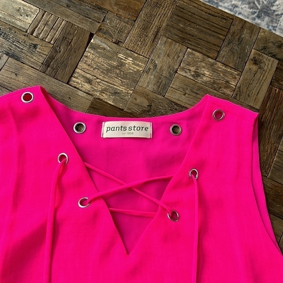Pants Store Hot Pink Sleeveless Top - Picture 5 of 9